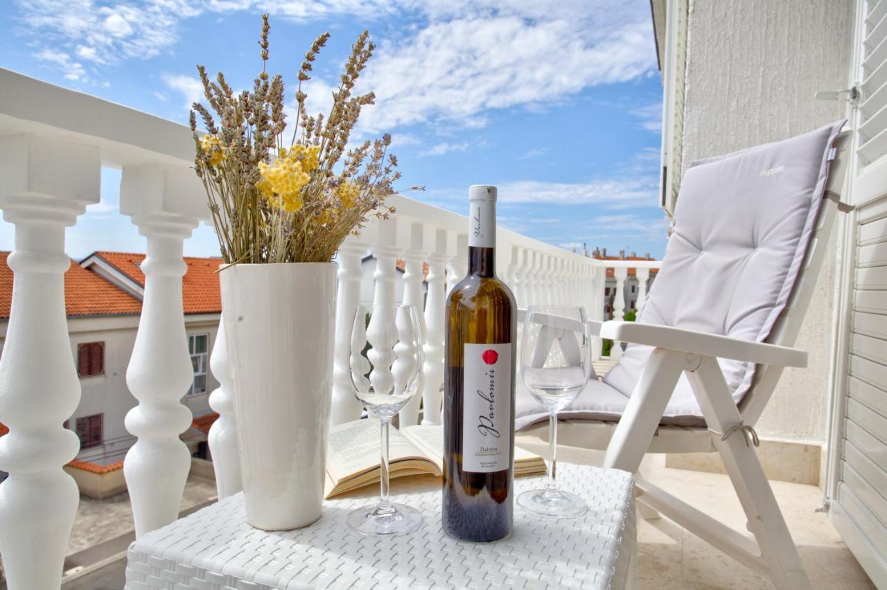 Anmarie Apartments Crikvenica Bagian luar foto
