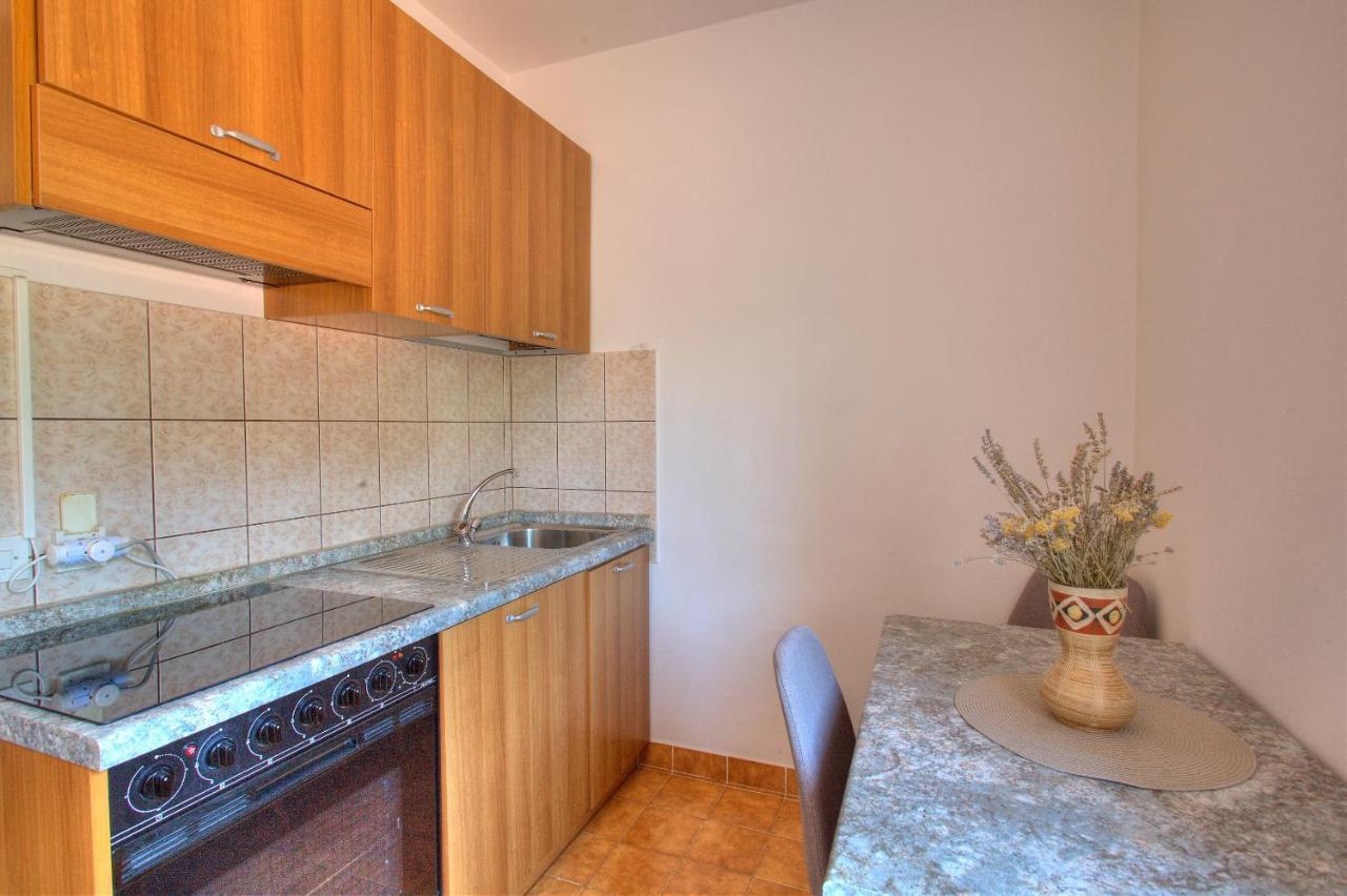 Anmarie Apartments Crikvenica Bagian luar foto