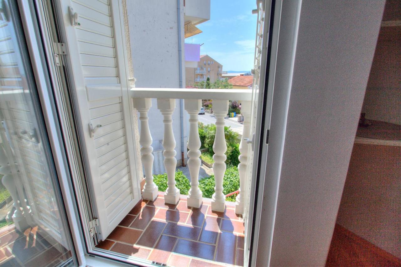 Anmarie Apartments Crikvenica Bagian luar foto