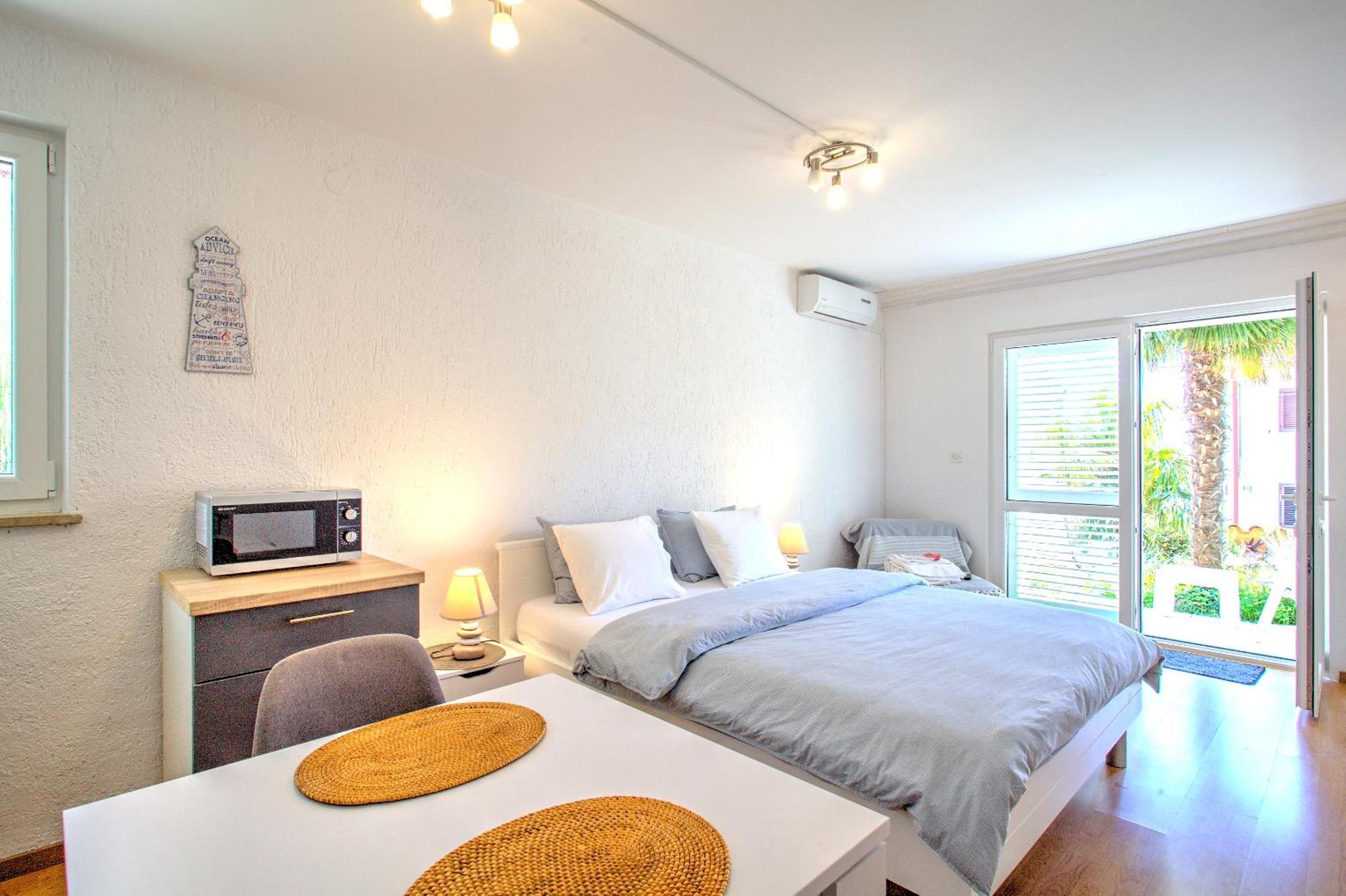 Anmarie Apartments Crikvenica Bagian luar foto