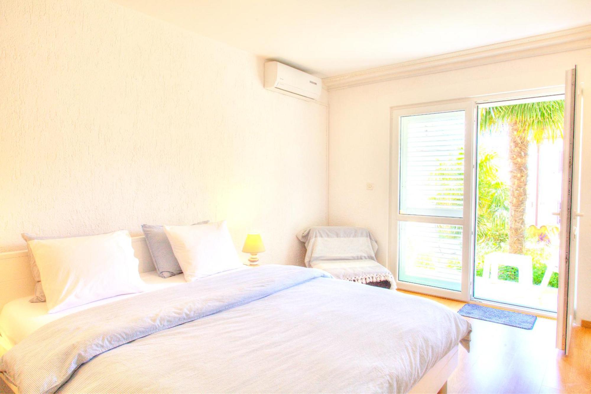Anmarie Apartments Crikvenica Bagian luar foto