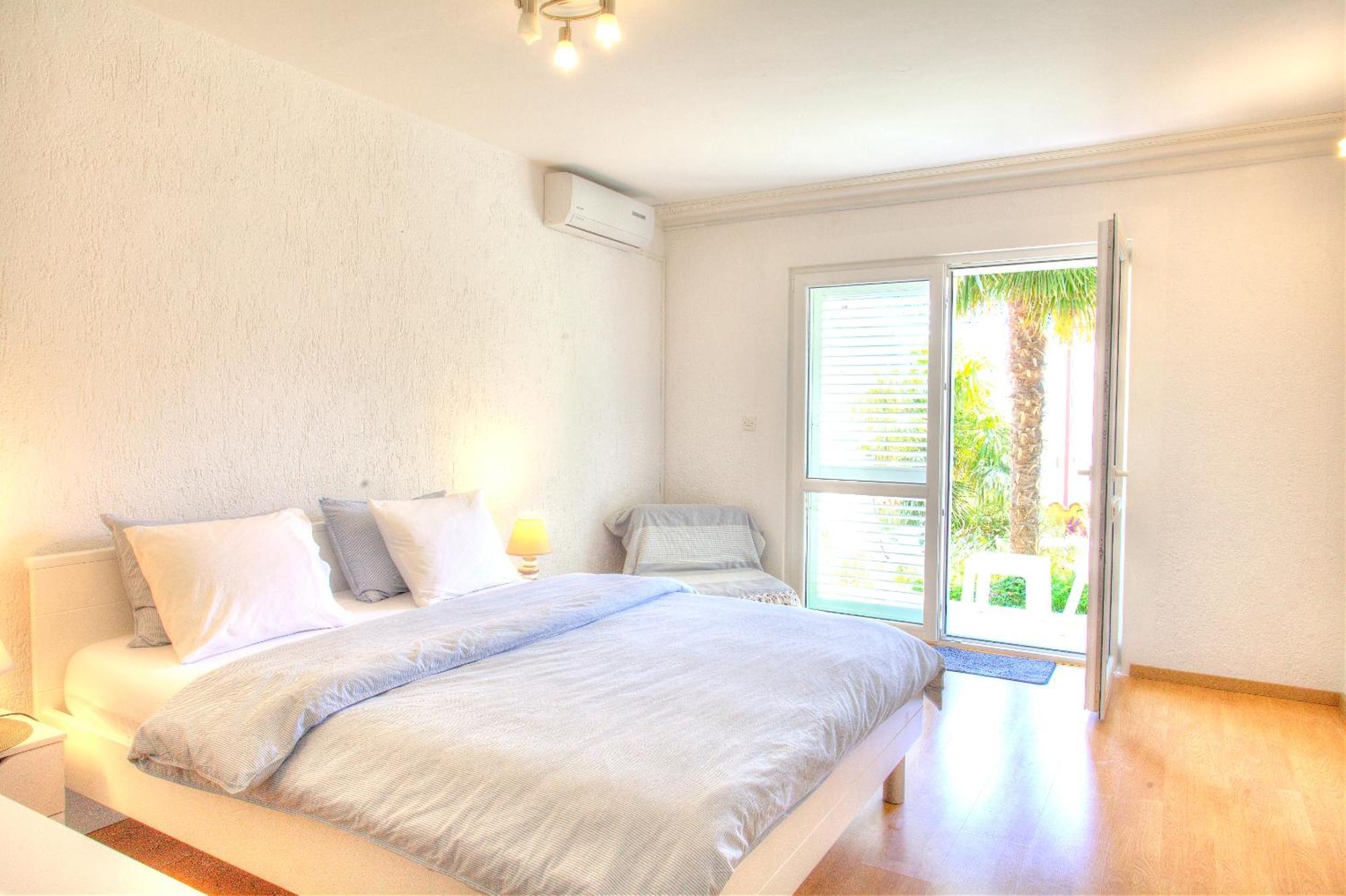 Anmarie Apartments Crikvenica Bagian luar foto