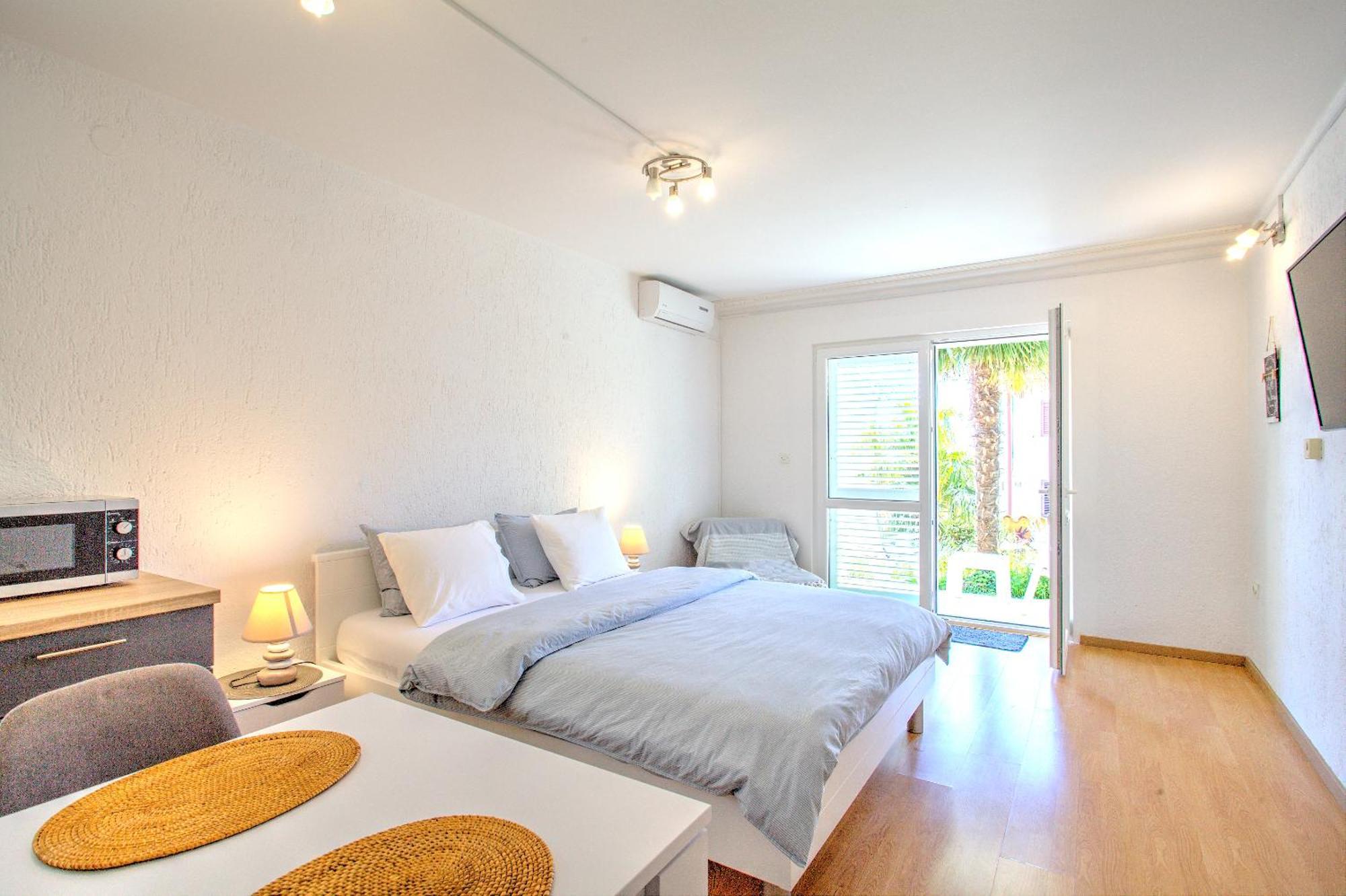 Anmarie Apartments Crikvenica Bagian luar foto