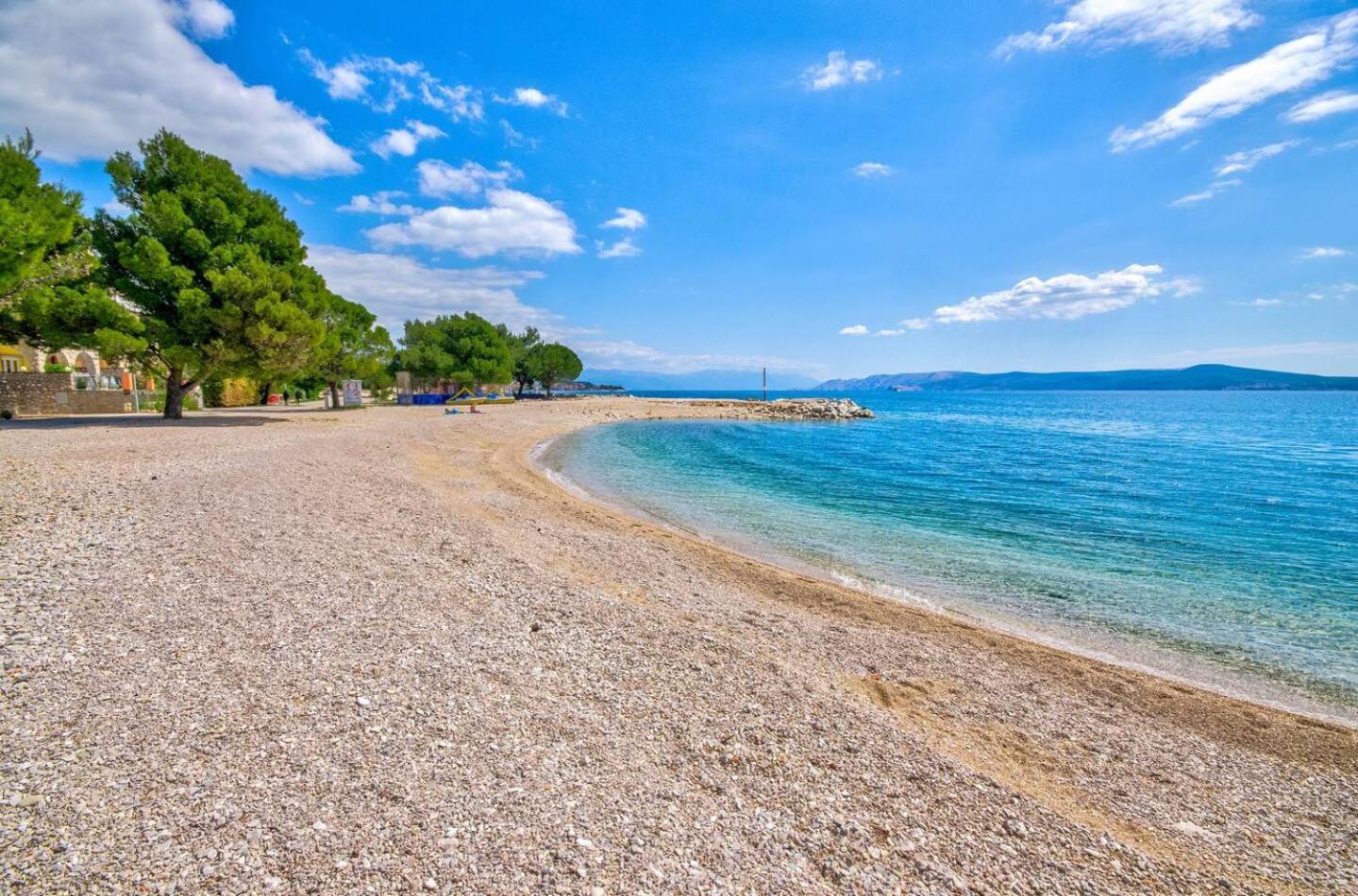 Anmarie Apartments Crikvenica Bagian luar foto